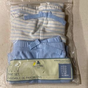 New BABY GAP 2 pairs pants blue 0-3 months